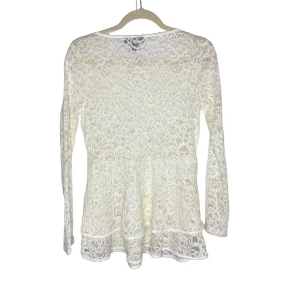 A Pea in the Pod White Tiered Lace Long Sleeve Top Medium Maternity Blouse - Picture 4 of 10